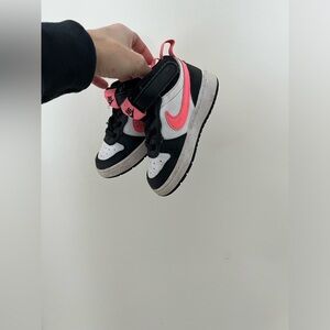 Kids nikes